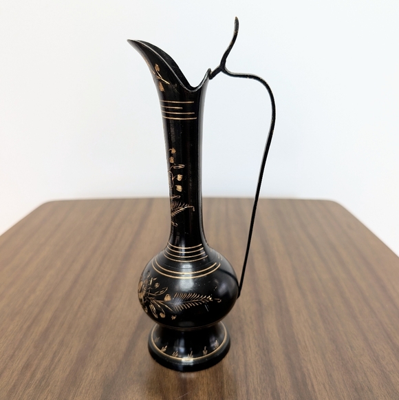 Vintage Black Enameled Etched Gold Tone Brass Pitcher Vase Floral Design - Picture 2 of 13